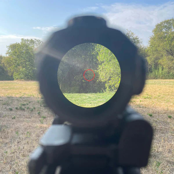 Sightmark XTM-3 3xSuurennin punapistetähtäinkiinnikkeellä LQD flip to side